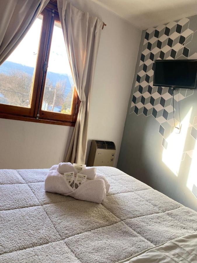 ホテル Maktub Hosteria El Bolsón エクステリア 写真