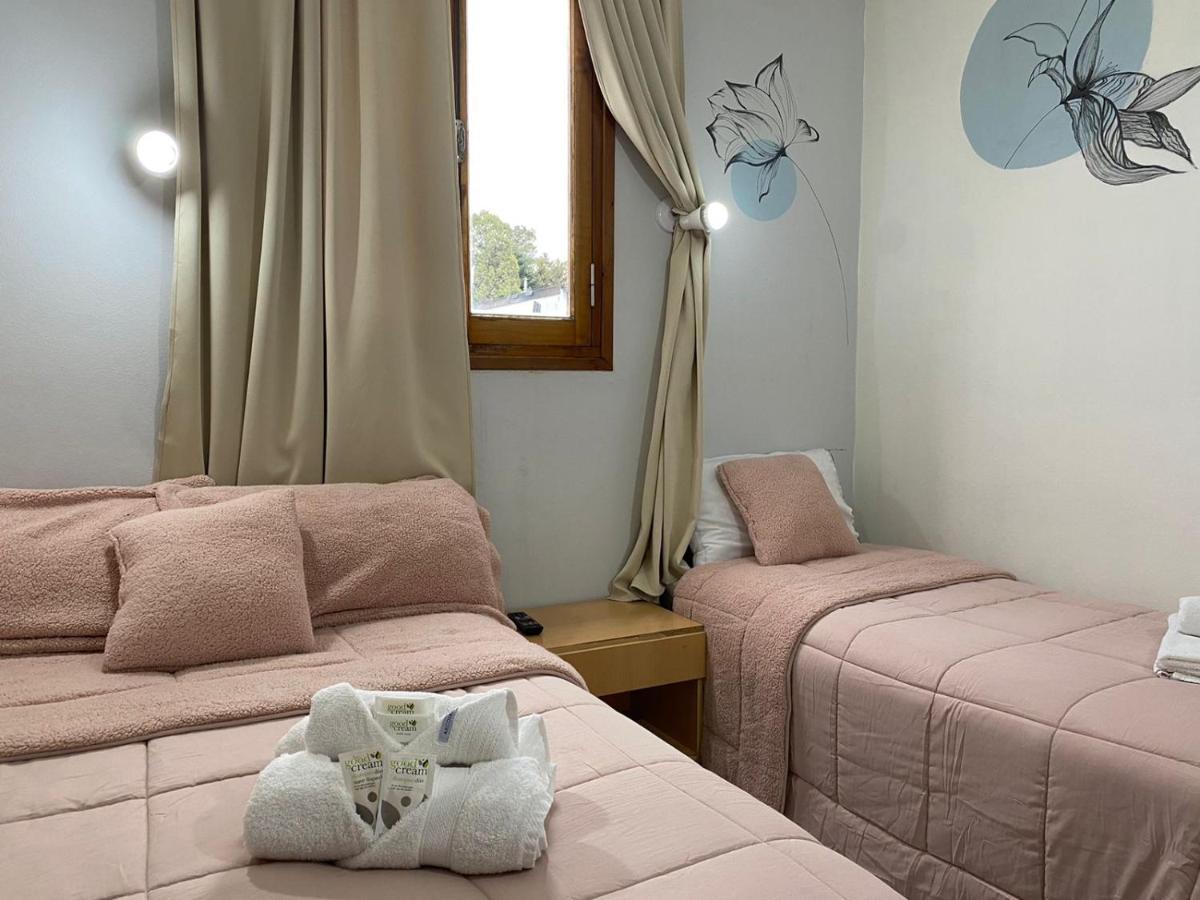 ホテル Maktub Hosteria El Bolsón エクステリア 写真